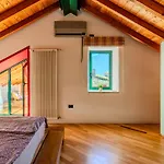 Tzoffhaus By Interhome Vakantiehuis Domaso